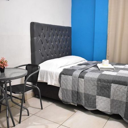 Aypa Hostal Trujillo Exteriér fotografie