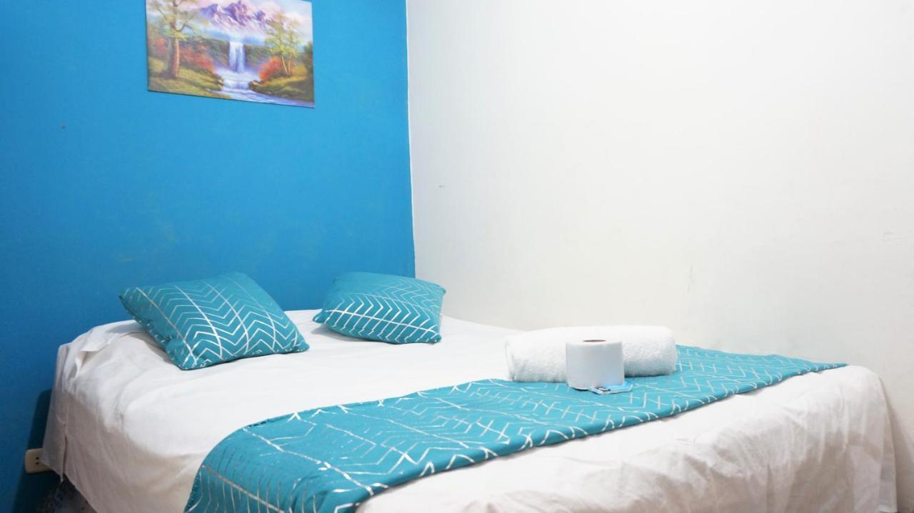 Aypa Hostal Trujillo Exteriér fotografie