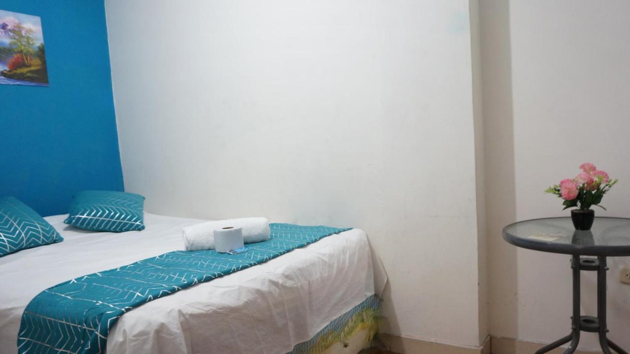 Aypa Hostal Trujillo Exteriér fotografie
