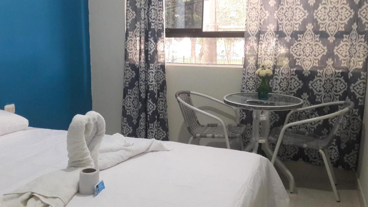 Aypa Hostal Trujillo Exteriér fotografie