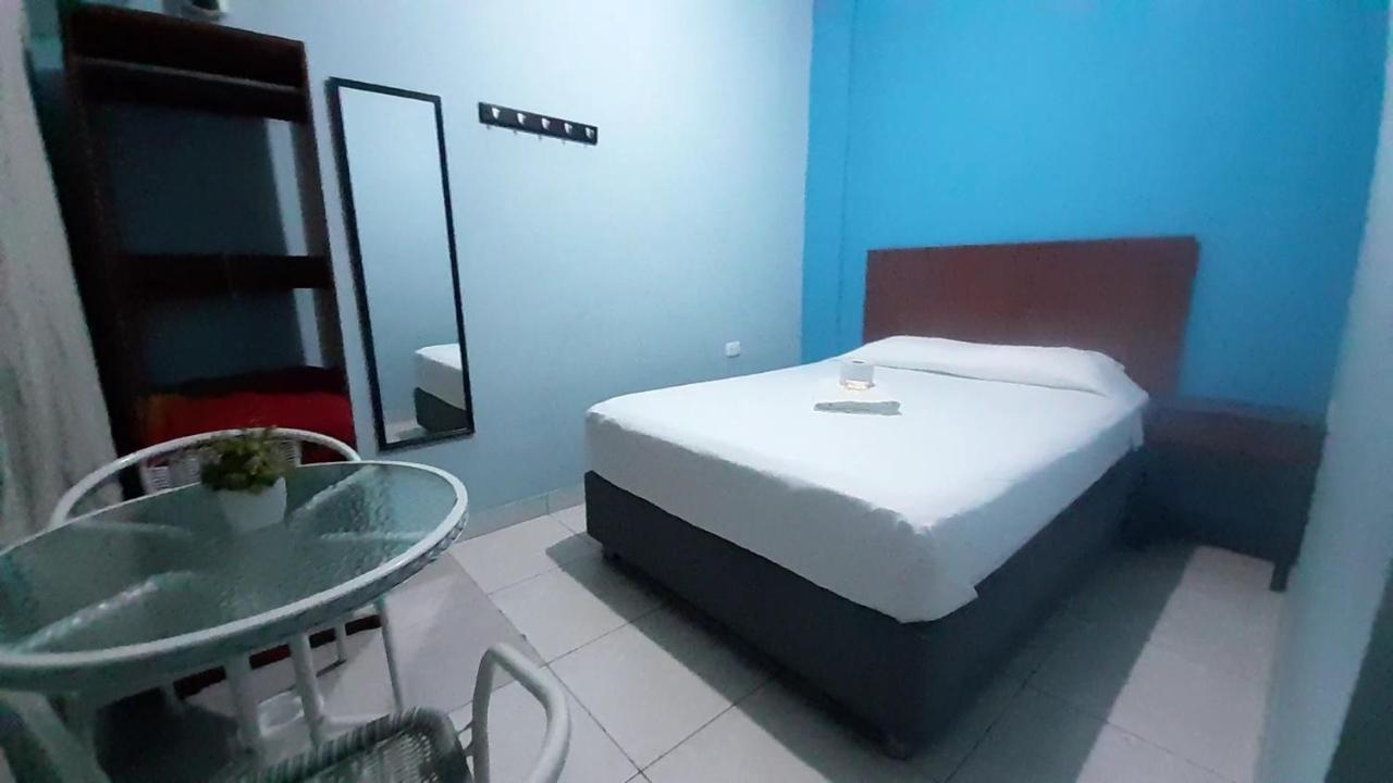 Aypa Hostal Trujillo Exteriér fotografie