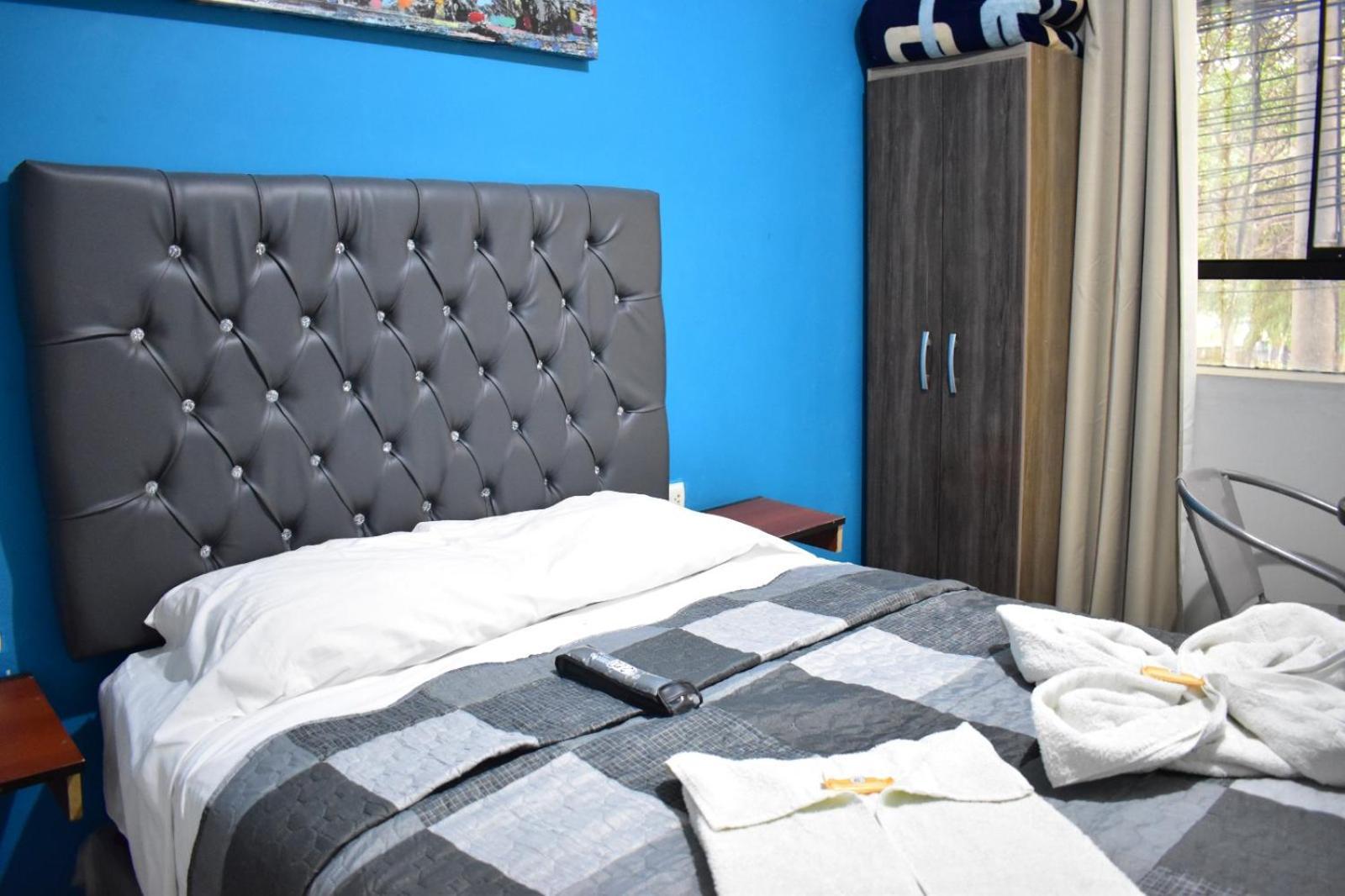 Aypa Hostal Trujillo Exteriér fotografie