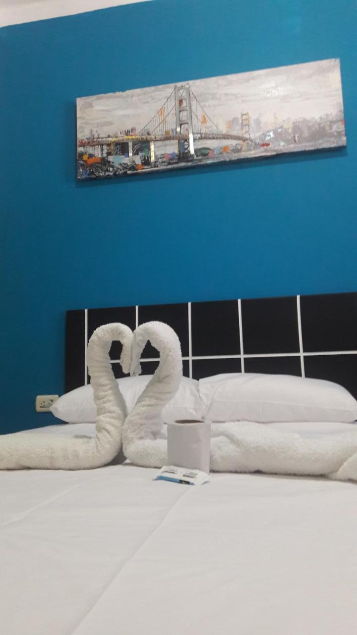 Aypa Hostal Trujillo Exteriér fotografie